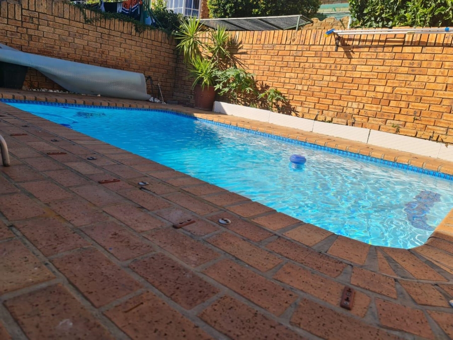 3 Bedroom Property for Sale in Boschdal North West